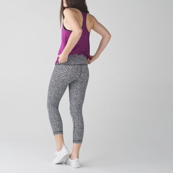 Lululemon Wunder Under High Rise Crop Pant - Picture 3 of 6